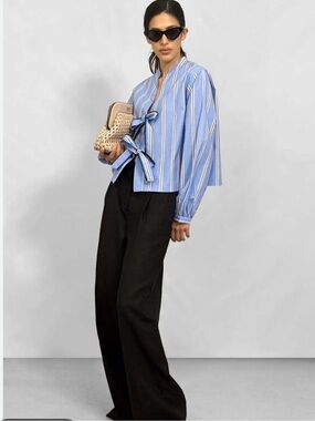 💙 Zara Striped Tie-Front Blouse | NWT | Effortless Chic | Size S